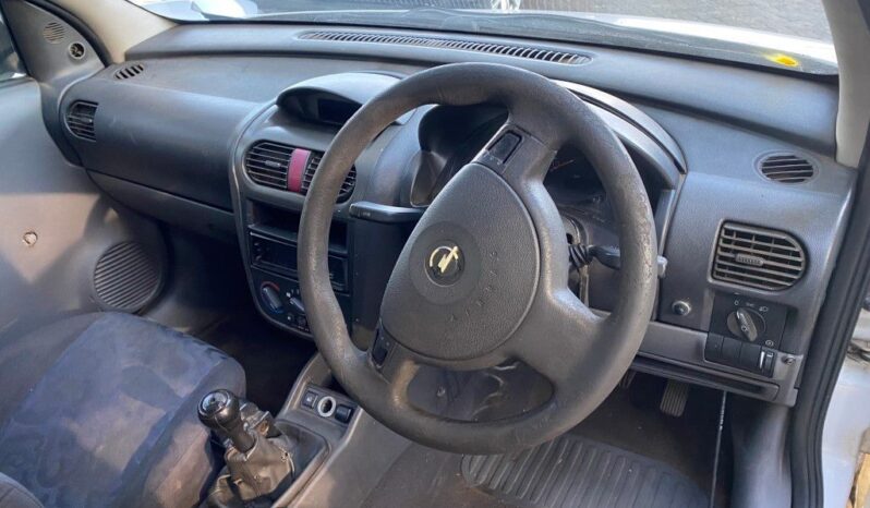 
								2004 OPEL CORSA 1.4 full									