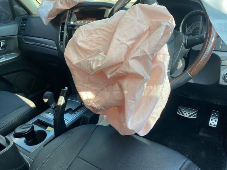 
								2019 MITSUBISHI PAJERO full									