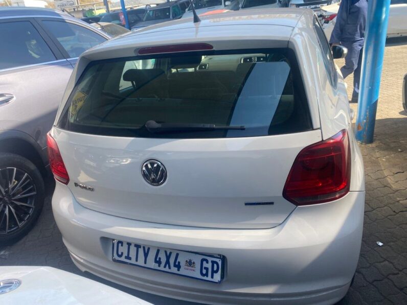 
								2013 VW POLO 1.2 full									