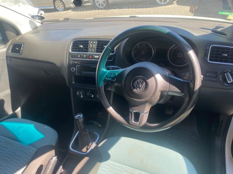 
								2013 VW POLO 1.2 full									