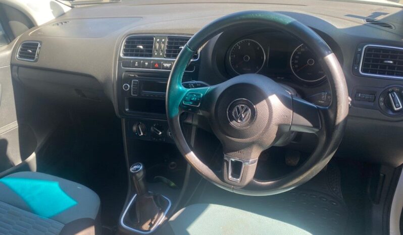 
								2013 VW POLO 1.2 full									