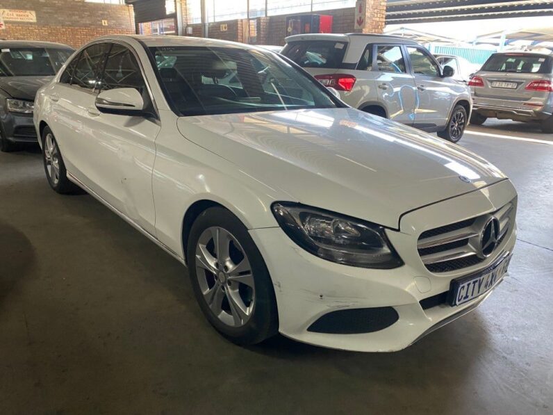 
								2016 MERCEDES BENZ C180 full									