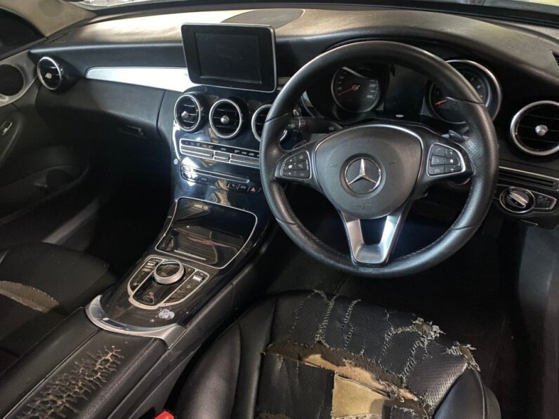 
								2016 MERCEDES BENZ C180 full									