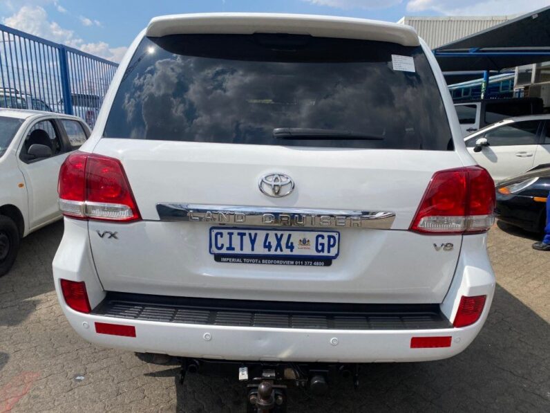
								2010 TOYOTA LAND CRUISER full									