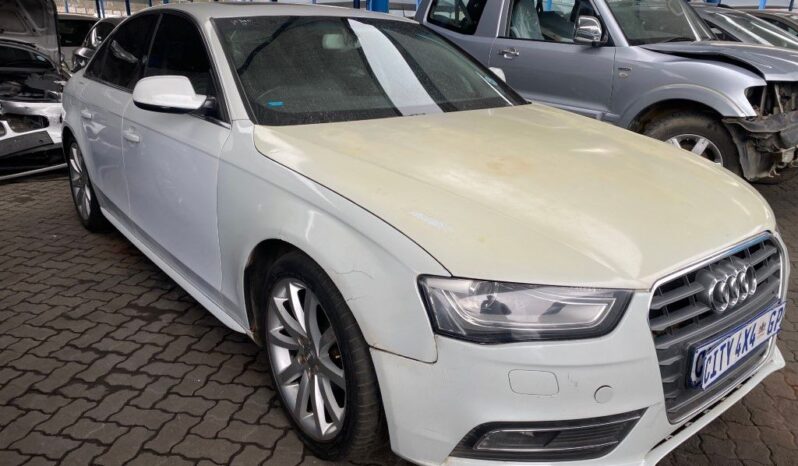 
								2013 AUDI A4 2.0 TURBO full									