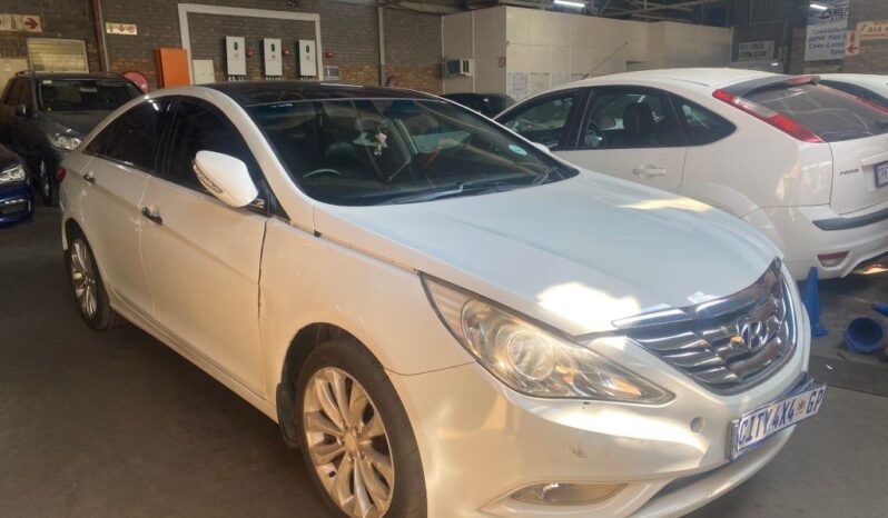 
								2010 HYUNDAI SONATA full									