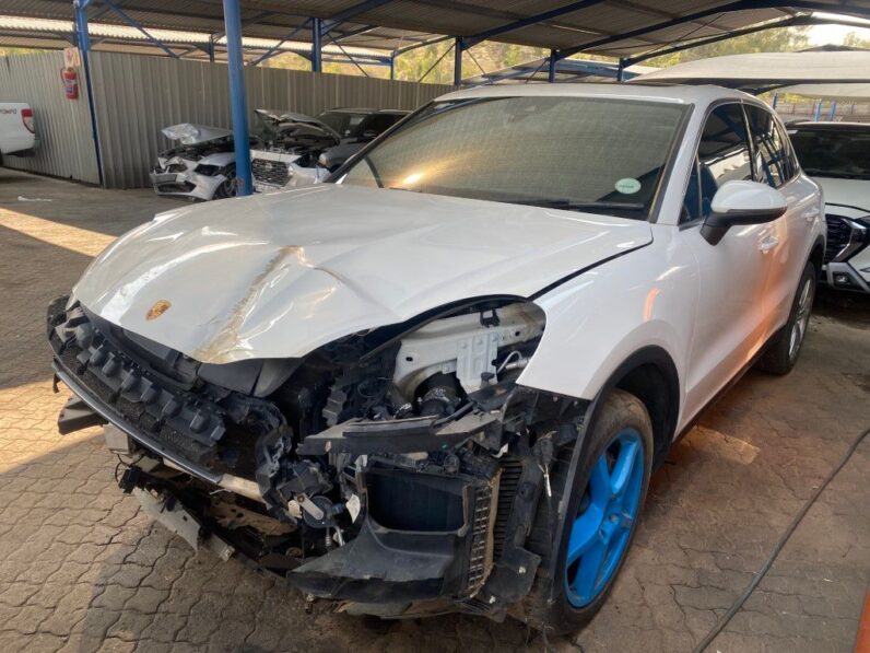 
								2019 PORSCHE CAYENNE full									