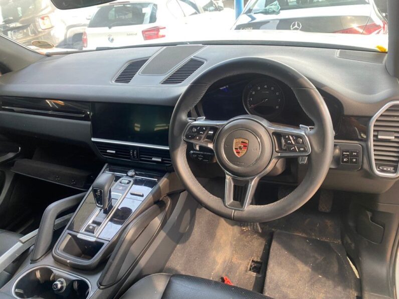 
								2019 PORSCHE CAYENNE full									
