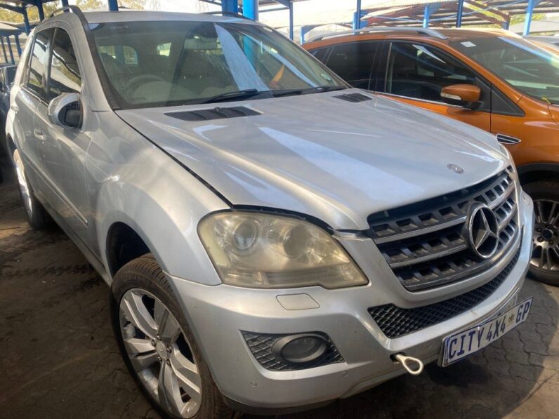 
								2009 MERCEDES BENZ ML320 CDi full									