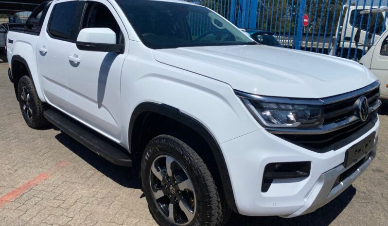 
								2025 VW AMAROK NF full									
