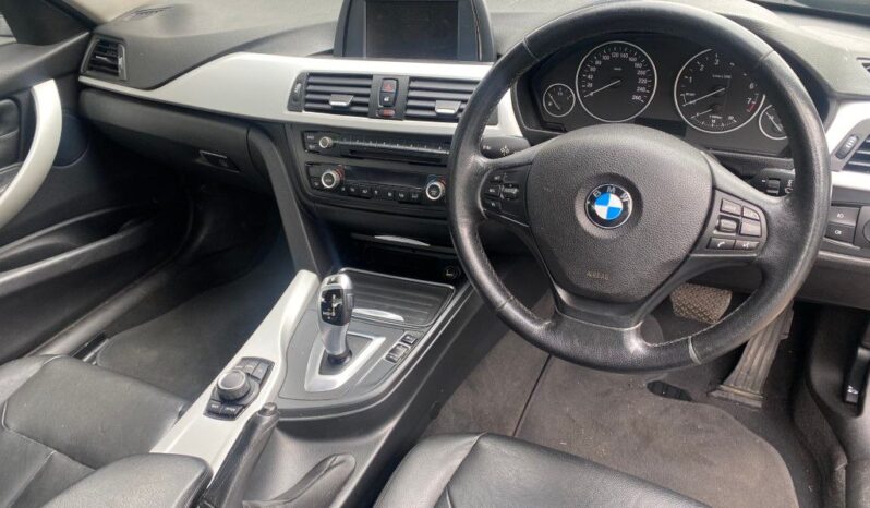 
								2013 BMW 320i full									