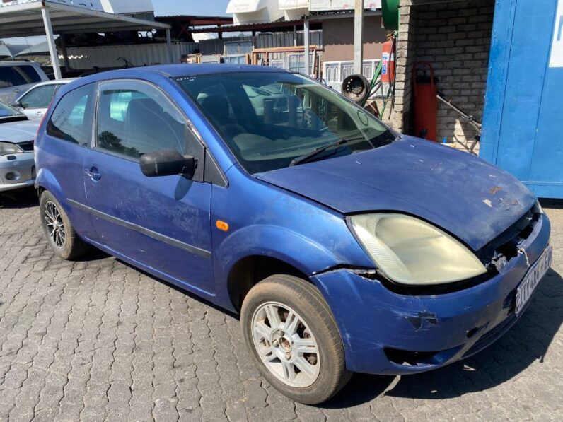 
								2005 FORD FIESTA full									