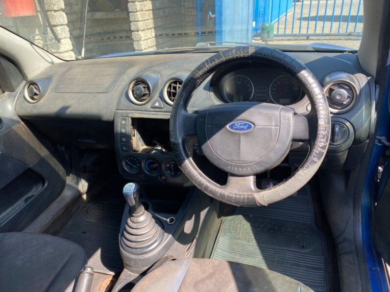 
								2005 FORD FIESTA full									