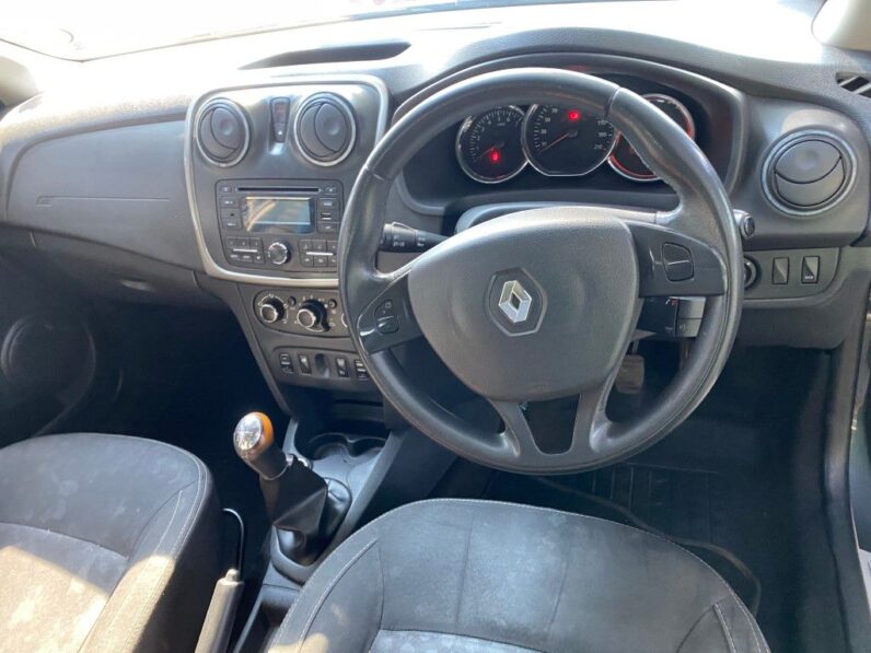 
								2016 RENAULT SANDERO full									