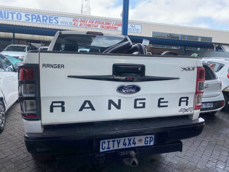 
								2013 FORD RANGER 3.2 TDCI full									
