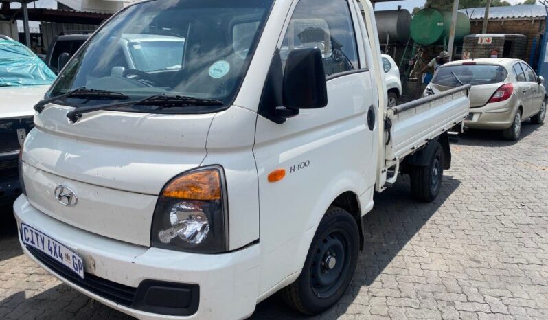
								2020 HYUNDAI H100 2.6 D F/C full									