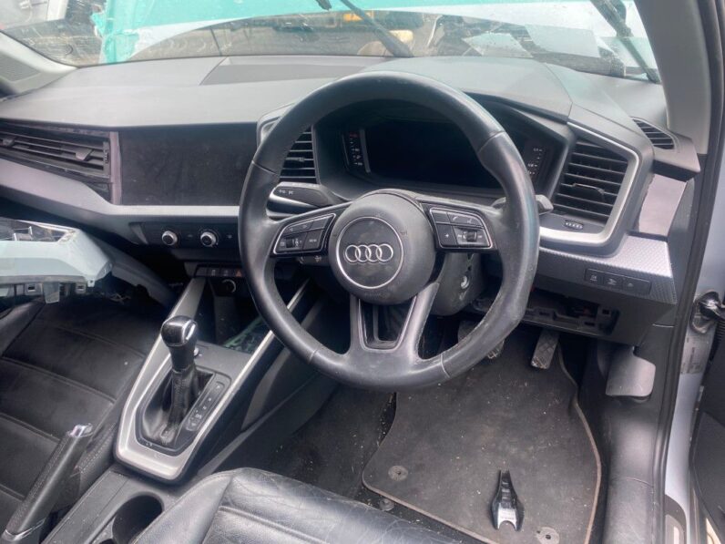 
								2021 AUDI A1 3.0 TFSi full									