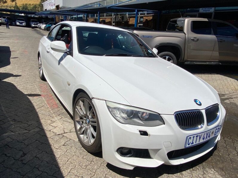 
								2013 BMW 330i full									