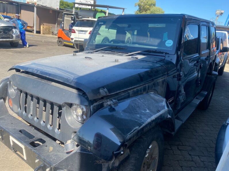 
								2012 JEEP WRANGLER 3.8 UNLTD full									
