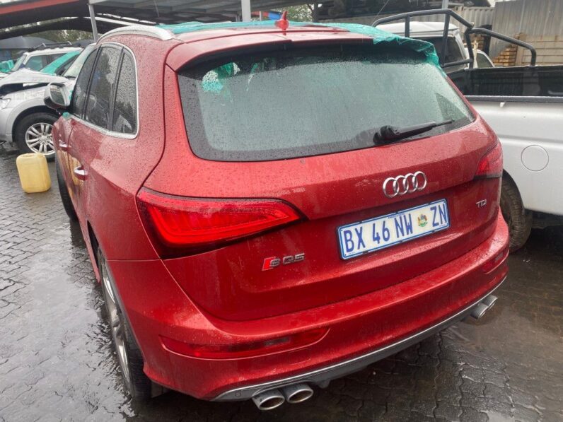 
								2015 AUDI AU 416 Q5 full									