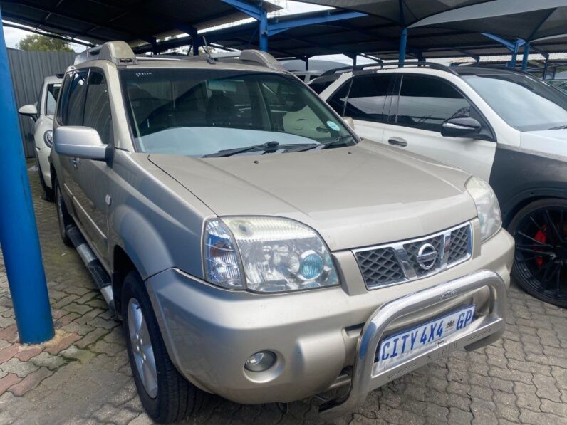 
								2004 NISSAN X TRAIL full									