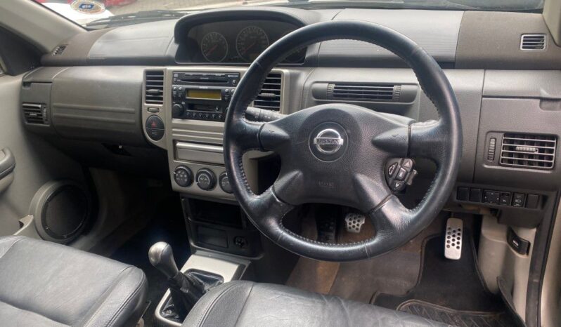 
								2004 NISSAN X TRAIL full									