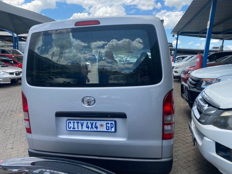 
								2013 TOYOTA QUANTUM full									