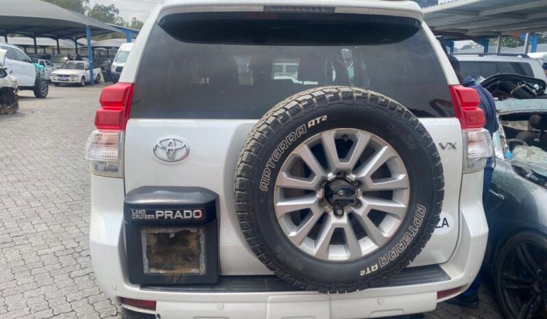 
								2011 TOYOTA PRADO VX 4.0 full									