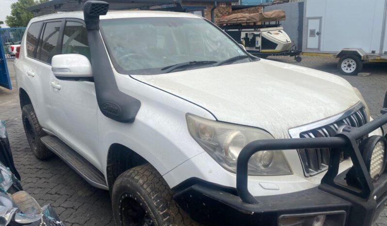 
								2011 TOYOTA PRADO VX 4.0 full									