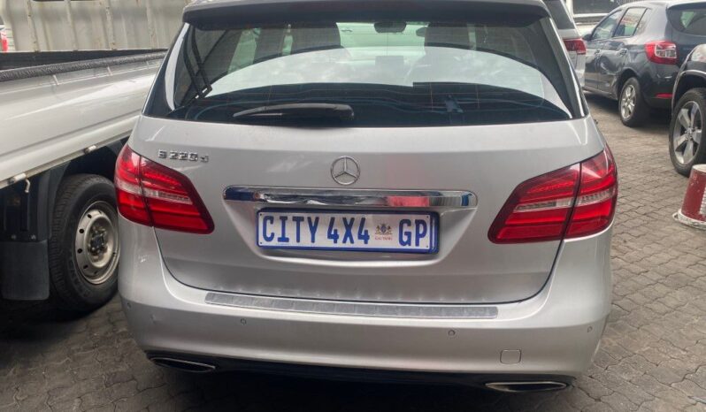 
								2016 MERCEDES BENZ B220D full									