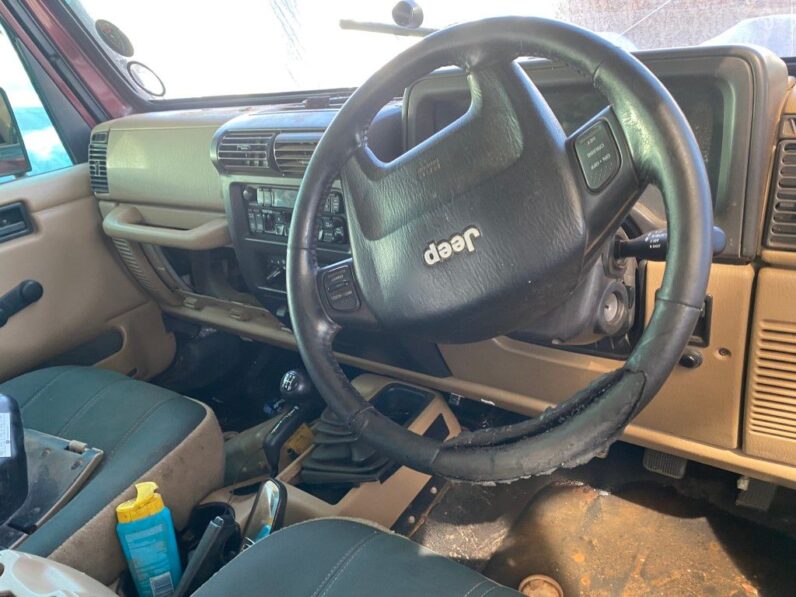 
								2002 JEEP WRANGLER SAHARA 4.0 full									