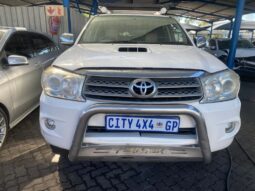 2011 TOYOTA FORTUNER