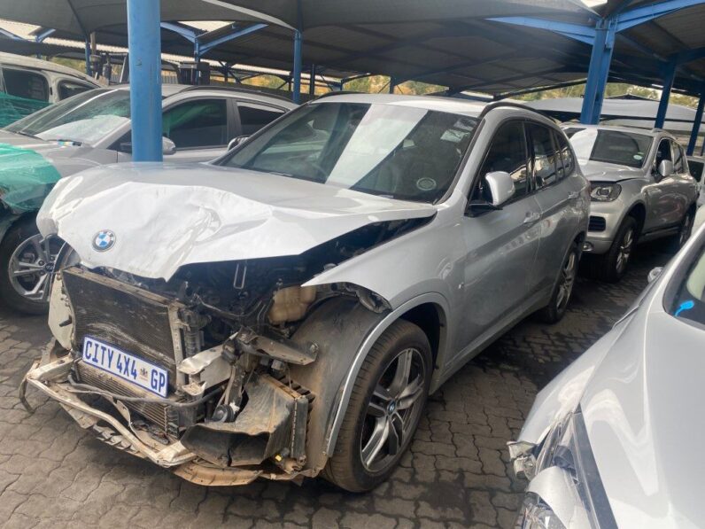 
								2019 BMW X1 XDRIVE 18i full									