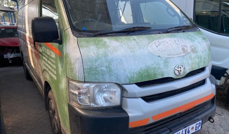 
								2015 TOYOTA QUANTUM 2.5 D4D full									