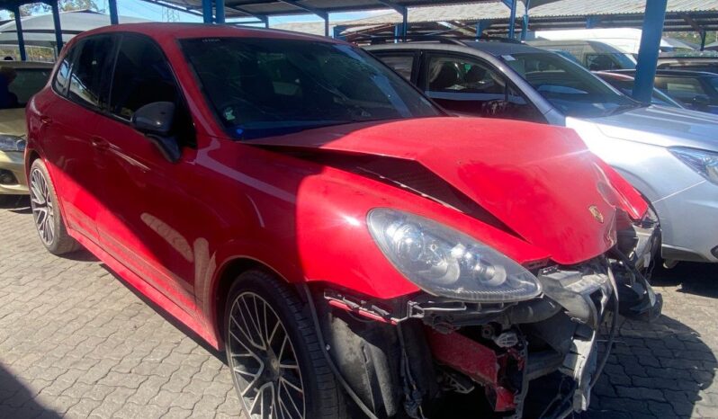 
								2013 PORSCHE CAYENNE GTS full									