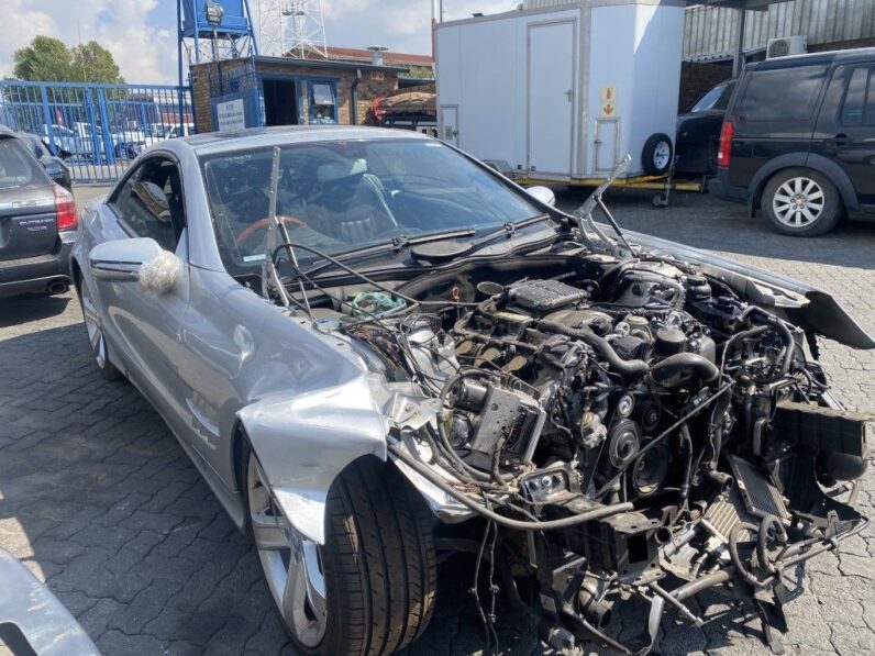 
								2025 MERCEDES BENZ R230 full									