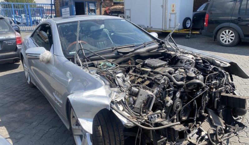 
								2025 MERCEDES BENZ R230 full									