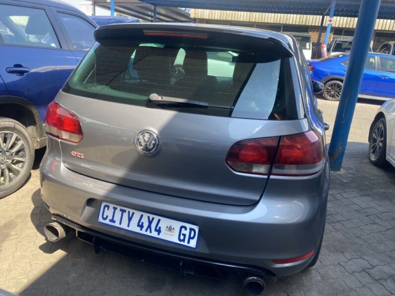 
								2011 VW GOLF 6 GTI full									
