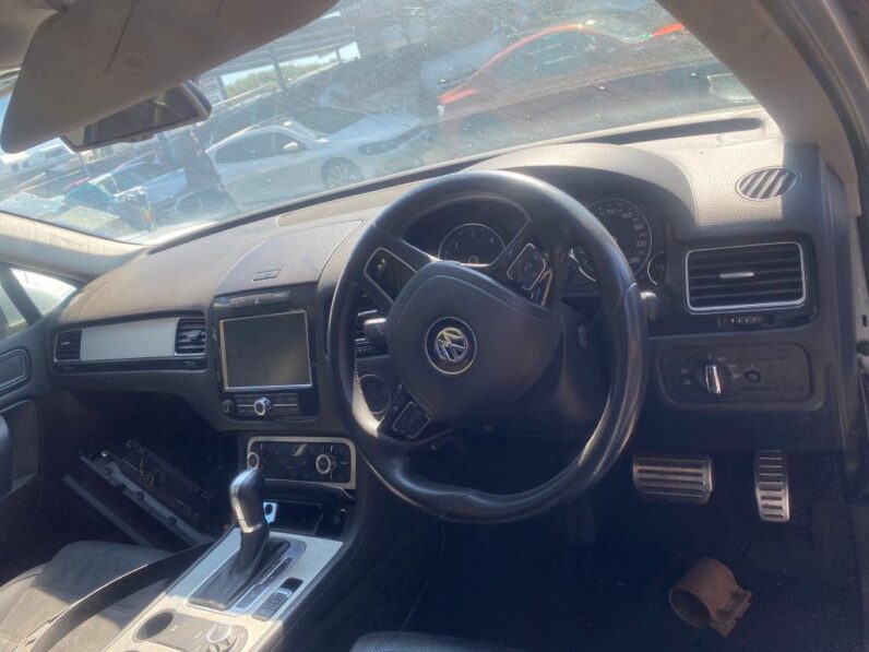 
								2014 VW TOUAREG 3.0 V6 TDi full									