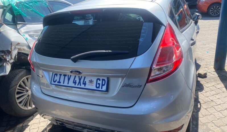 
								2016 FORD FIESTA full									