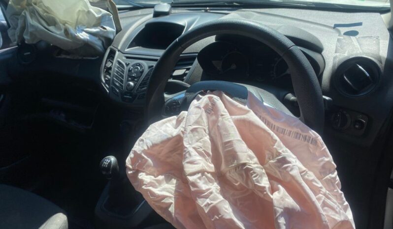 
								2016 FORD FIESTA full									