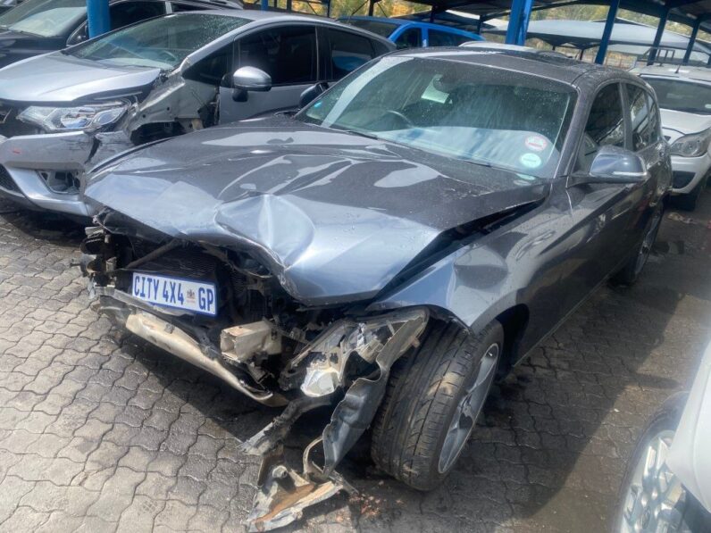 
								2013 BMW 1 SERIES full									