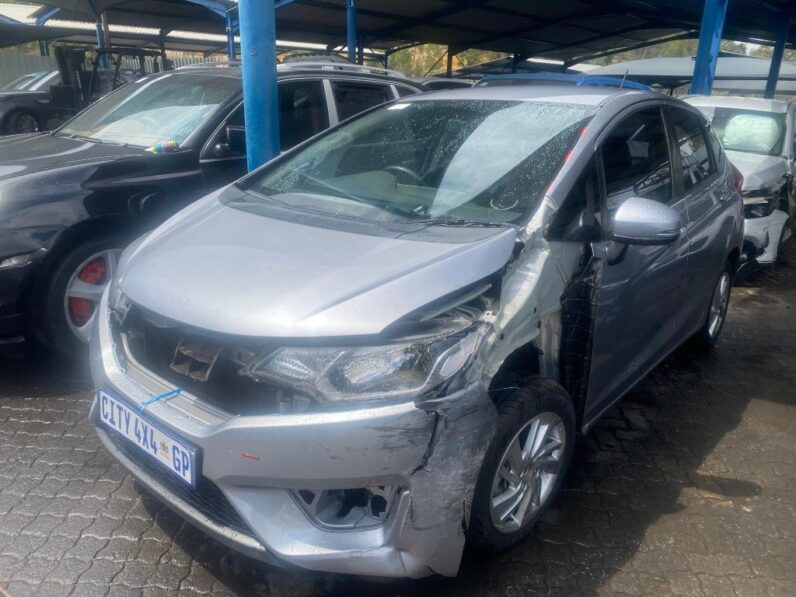 
								2021 HONDA JAZZ 1.5 CVT full									