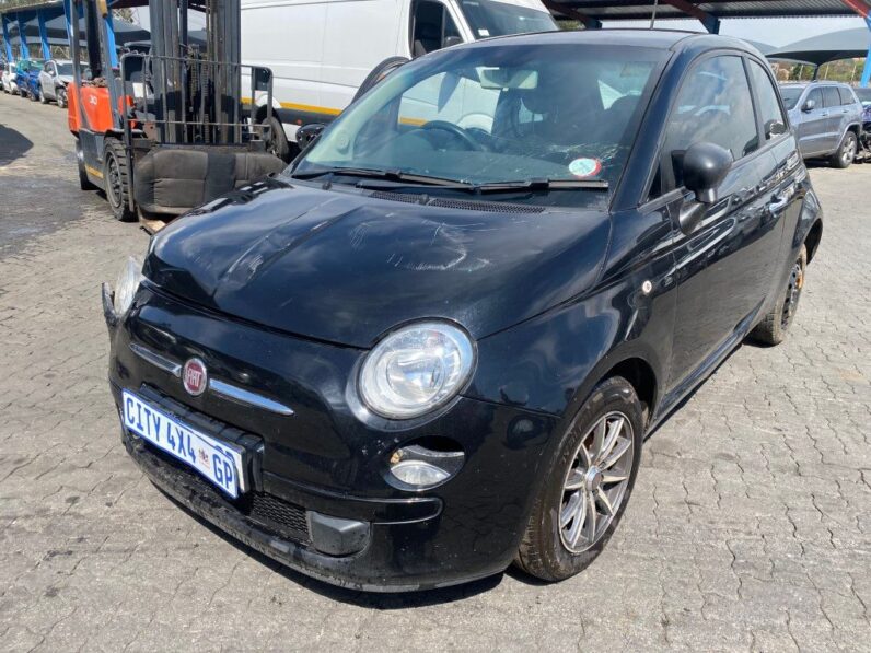 
								2015 FIAT 500 full									
