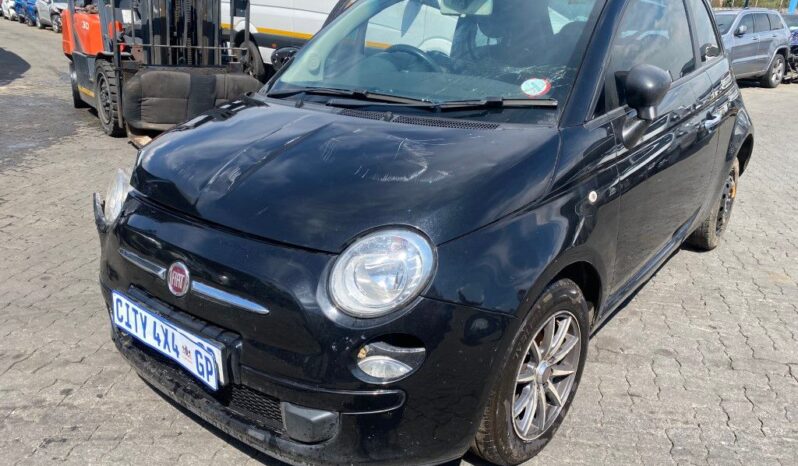 
								2015 FIAT 500 full									