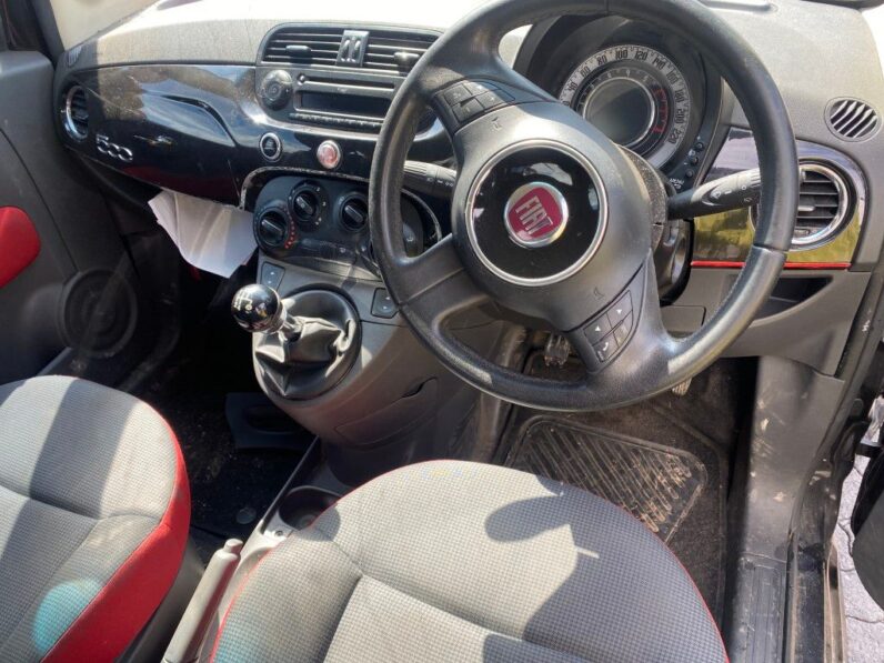 
								2015 FIAT 500 full									