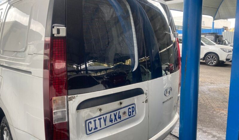 
								2022 HYUNDAI STARIA 2.2 full									