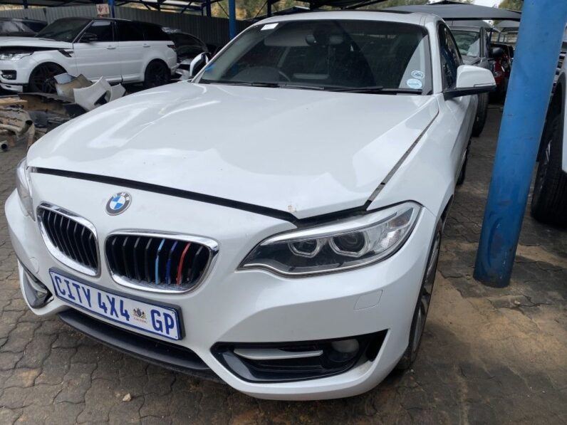 
								2017 BMW 220i SPORT LINE F22 full									