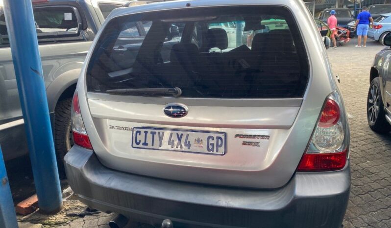 
								2005 SUBARU FORESTER 2.5 X full									