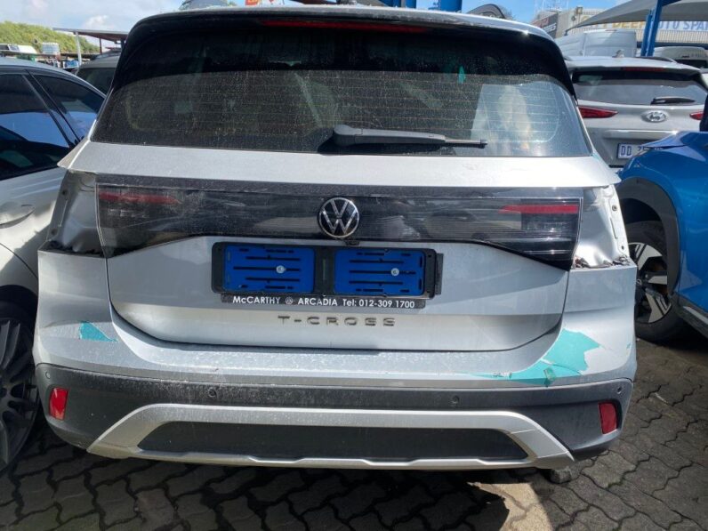 
								2024 VW T-CROSS 1.0 full									